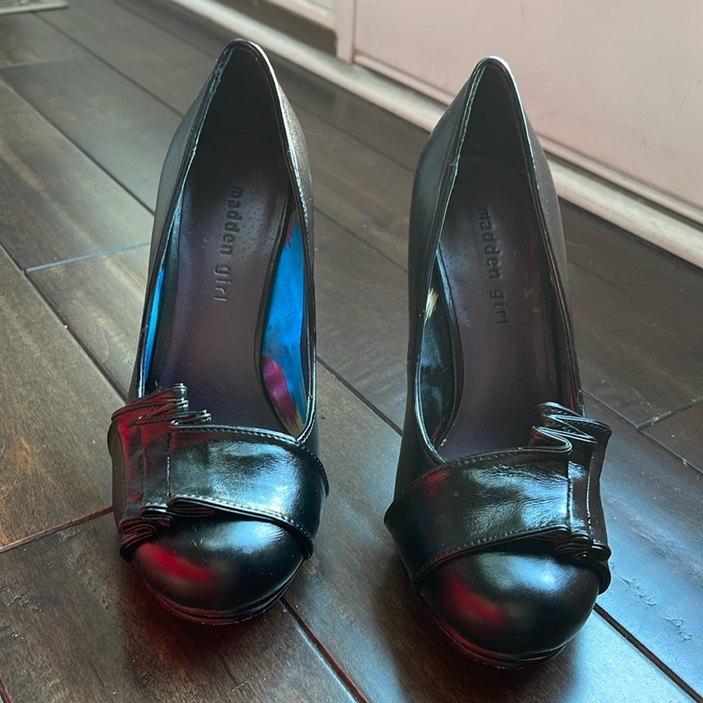 Women’s Madden Girl Black heel size 7